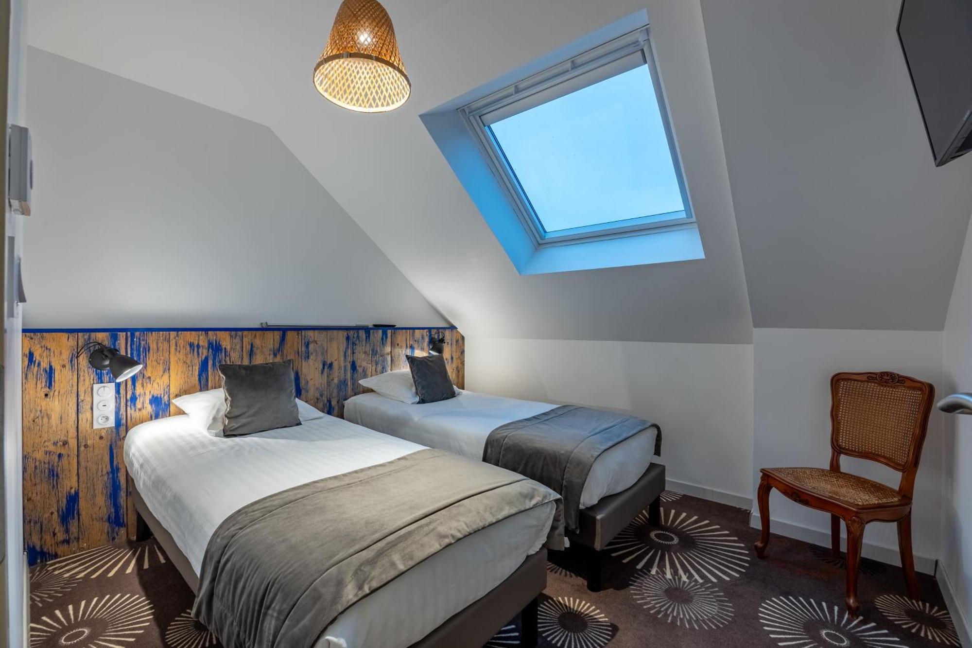 Logis Du Grand Pin Saint-Martin-des-Entrees